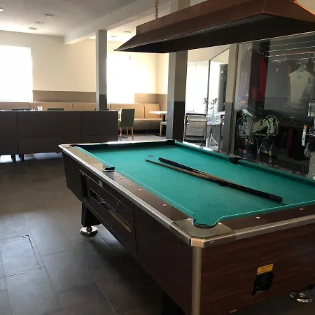 招待所 太尼斯韦伯膳食公寓酒店 4*