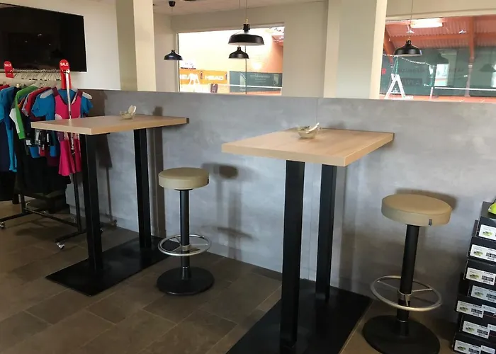 게스트하우스 테니스베버 3*